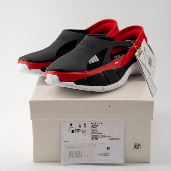 size 9 Maison Margiela Reebok White Croafer Black Red White Project 0 CR Slip on main image 4
